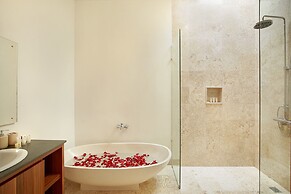 Lucia Villa Seminyak