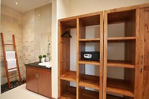 Nicola Villa Seminyak Beachside