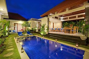 Nicola Villa Seminyak Beachside