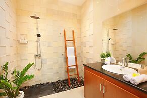 Nicola Villa Seminyak Beachside