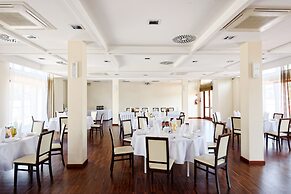 Aviator Hotel Wellness & SPA