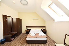 Aviator Hotel Wellness & SPA