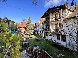 Abant Dort Mevsim Konagi