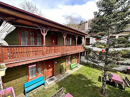 Abant Dort Mevsim Konagi