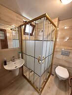 Abant Dort Mevsim Konagi