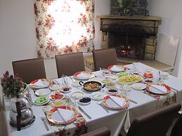 Abant Dort Mevsim Konagi