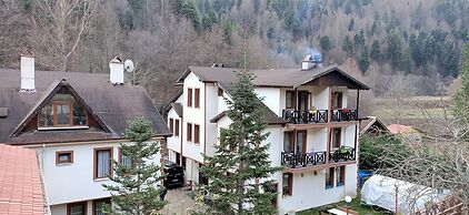 Abant Dort Mevsim Konagi