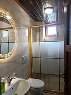 Abant Dort Mevsim Konagi