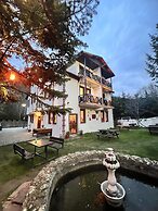 Abant Dort Mevsim Konagi