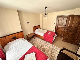 Abant Dort Mevsim Konagi