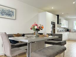 Lower Gill Gardens Penthouse