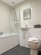 Lower Gill Gardens Penthouse