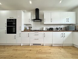 Lower Gill Gardens Penthouse