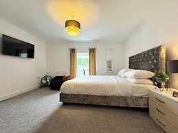 Lower Gill Gardens Penthouse