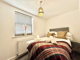 Lower Gill Gardens Penthouse