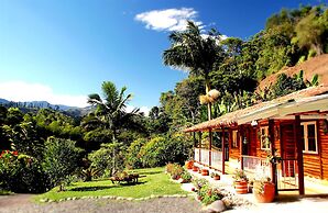 Refugio Puente Explanacion Ecolodge