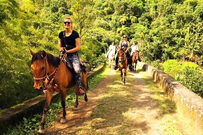 Refugio Puente Explanacion Ecolodge