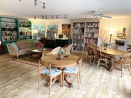 Wisteria Guest House