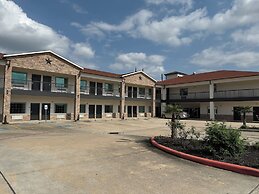 Scottish Inn & Suites - IAH Airport