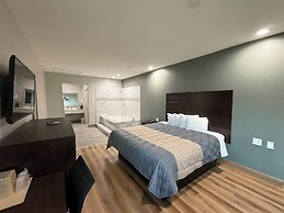 Scottish Inn & Suites - IAH Airport