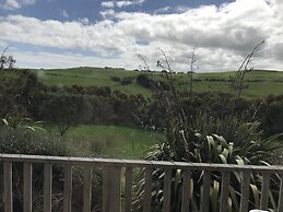 Hill's Creek Holiday Home