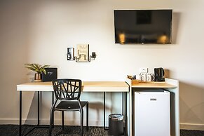 Nightcap at The Cheeky Squire