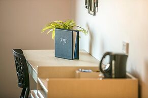 Nightcap at The Cheeky Squire