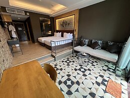 La Isla Pranburi Beach Resort