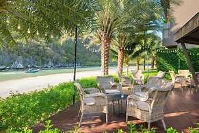 La Isla Pranburi Beach Resort