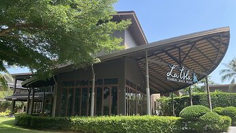 La Isla Pranburi Beach Resort
