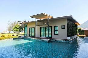 La Isla Pranburi Beach Resort