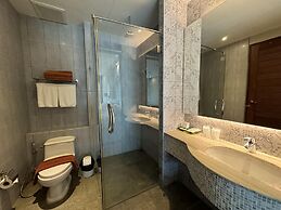 La Isla Pranburi Beach Resort