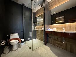 La Isla Pranburi Beach Resort