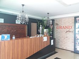Grand Lopburi Hotel