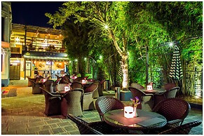 Royal Empire Boutique Hotel