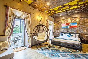 Royal Empire Boutique Hotel