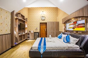 Royal Empire Boutique Hotel