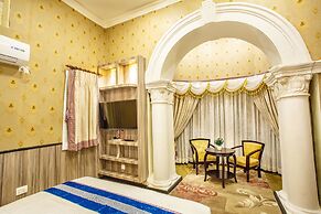 Royal Empire Boutique Hotel