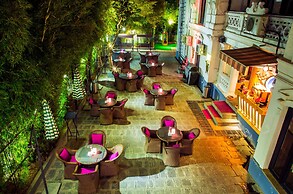 Royal Empire Boutique Hotel