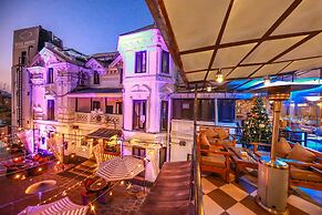 Royal Empire Boutique Hotel