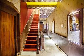 Royal Empire Boutique Hotel