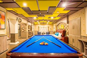 Royal Empire Boutique Hotel