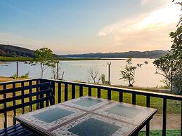 Phornpailin Riverside Resort