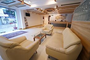 Hotel Palmyra Grand Inn