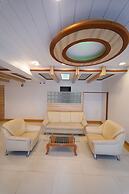 Hotel Palmyra Grand Inn