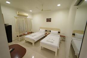 Hotel Palmyra Grand Inn