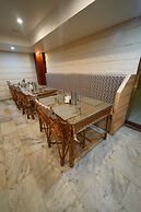 Hotel Palmyra Grand Inn