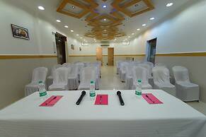 Hotel Palmyra Grand Inn