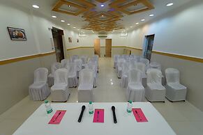 Hotel Palmyra Grand Inn