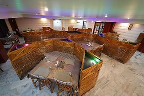 Hotel Palmyra Grand Inn